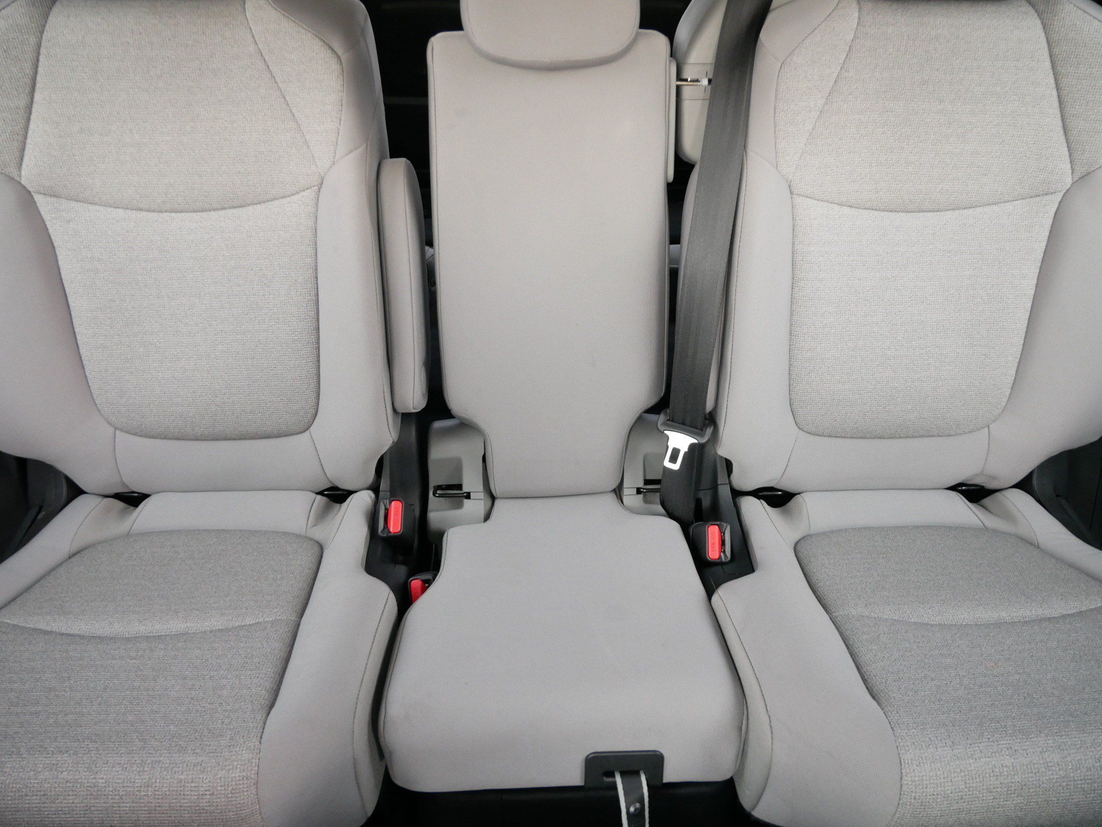Certified 2026 Toyota Sienna LE FWD image 13
