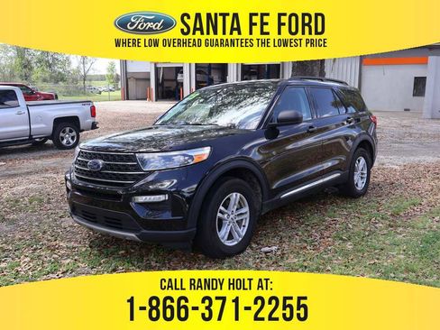 Used 2023 Ford Explorer XLT w/ Equipment Group 202A image 1