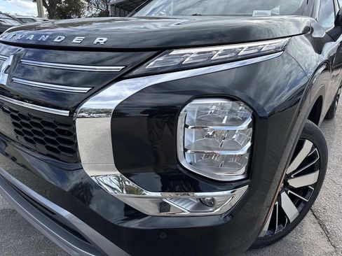 New 2026 Mitsubishi Outlander SE FWD image 9