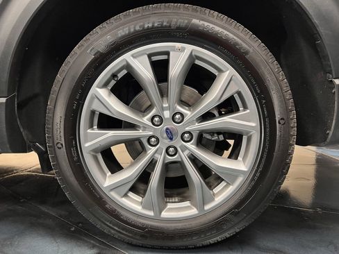 Used 2023 Ford Explorer Limited image 30