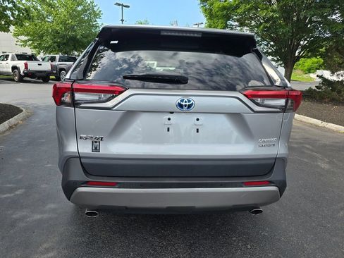 Certified 2022 Toyota RAV4 Limited AWD/4WD image 7
