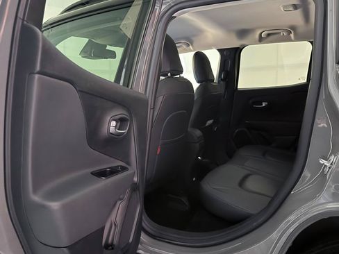 Used 2021 Jeep Renegade Trailhawk AWD/4WD image 24
