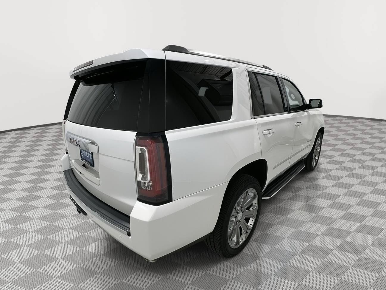 Used 2016 GMC Yukon Denali w/ Open Road Package AWD/4WD image 5