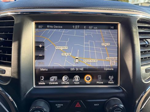 Used 2017 Jeep Grand Cherokee Limited w/ Luxury Group II image 39