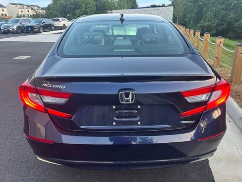 Used 2019 Honda Accord EX image 5