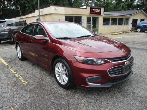 Used 2016 Chevrolet Malibu LT FWD image 4