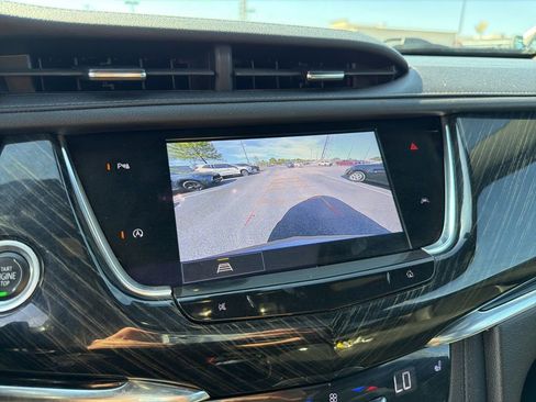 Used 2022 Cadillac XT6 Premium Luxury image 22