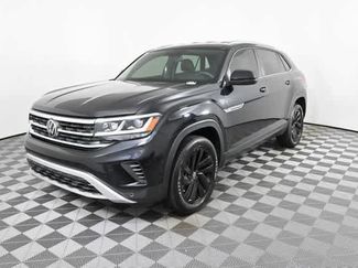 Certified 2023 Volkswagen Atlas Cross Sport SE w/ Black Wheel Package video 2