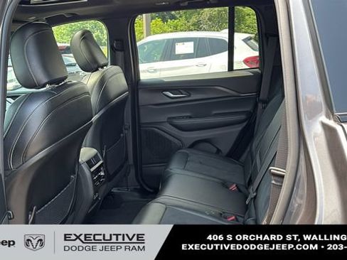 Used 2024 Jeep Grand Cherokee Altitude AWD/4WD image 22