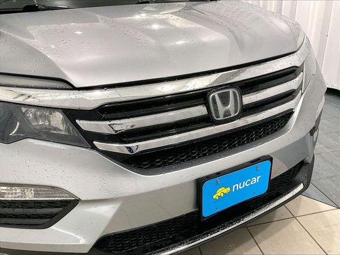 Used 2016 Honda Pilot Elite image 33