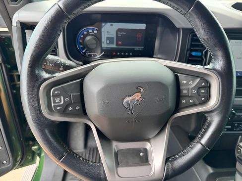 Used 2023 Ford Bronco Black Diamond AWD/4WD image 19