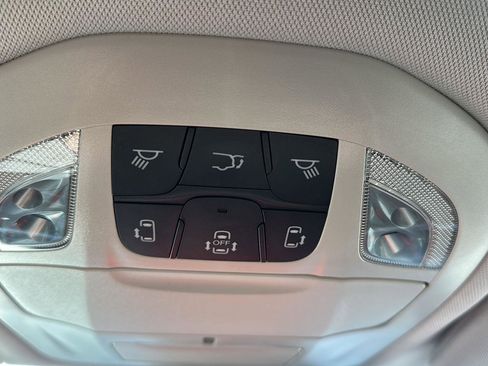 Used 2017 Chrysler Pacifica Touring-L Plus w/ Advanced Safetytec Group image 35