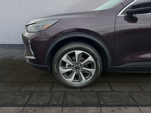 Certified 2023 Ford Escape Platinum AWD/4WD image 24