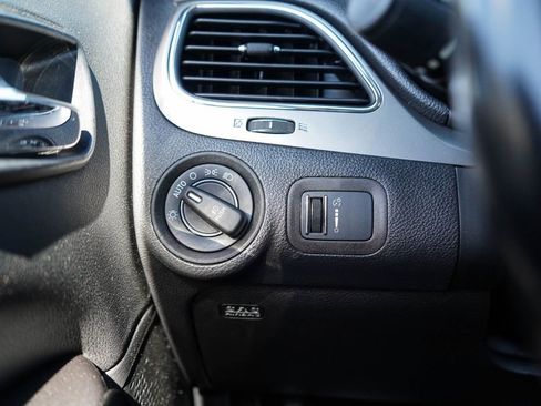 Used 2019 Dodge Journey Crossroad AWD/4WD image 30