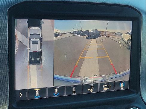 Used 2019 GMC Sierra 1500 SLT image 18