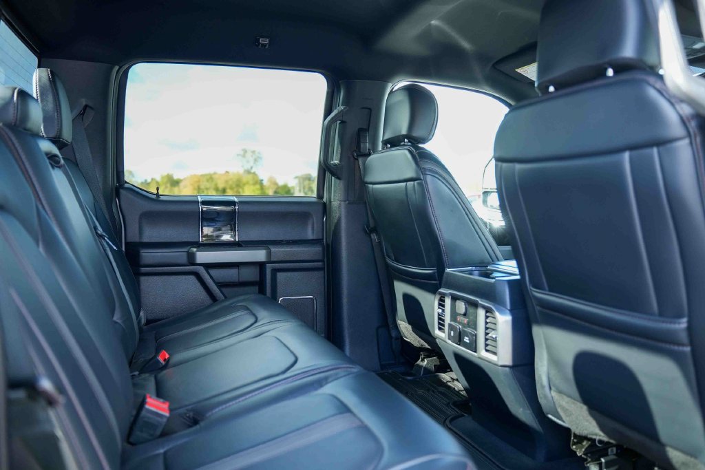 Used 2022 Ford F250 Platinum w/ Tremor Off-Road Package AWD/4WD image 19