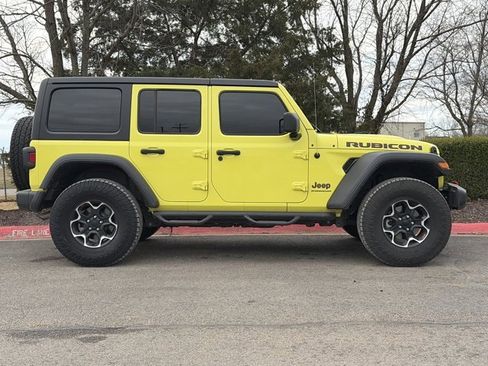 Used 2023 Jeep Wrangler Unlimited Rubicon image 2