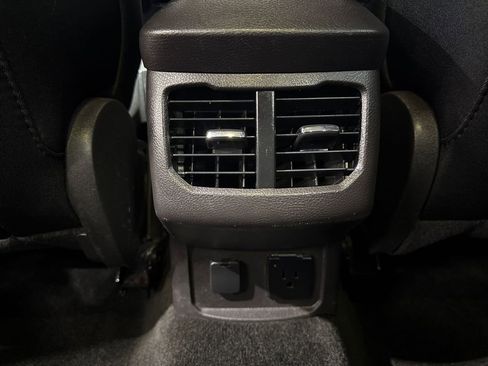 Used 2016 Ford Fusion SE image 95