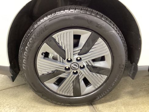 Used 2025 Nissan Murano SL AWD/4WD image 10