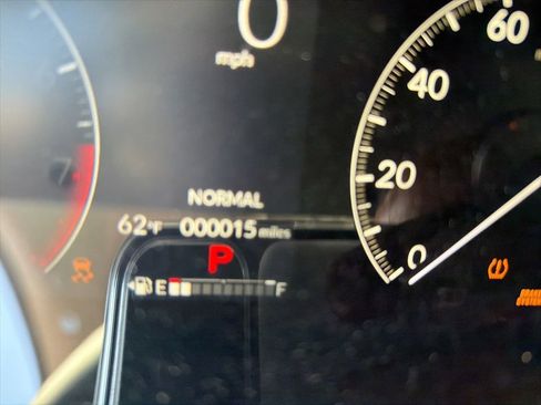 Used 2026 Honda HR-V EX-L image 11