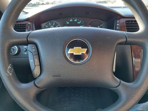 Used 2011 Chevrolet Impala LS image 19