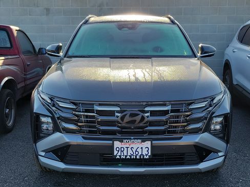 Used 2025 Hyundai Tucson Limited AWD/4WD image 2