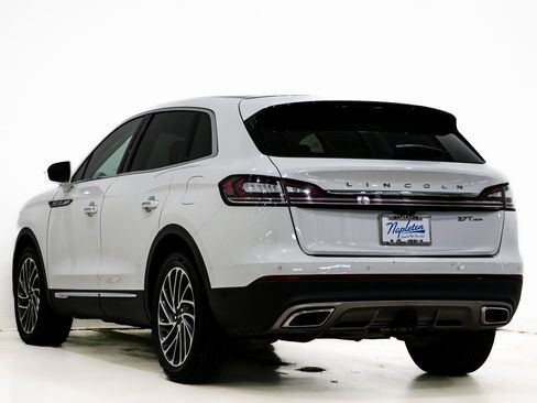 Used 2020 Lincoln Nautilus Reserve w/ Equipment Group 201A image 9