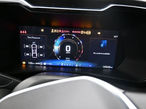 Used 2024 Chevrolet Colorado Z71 w/ Z71 Convenience Package 2 image 37