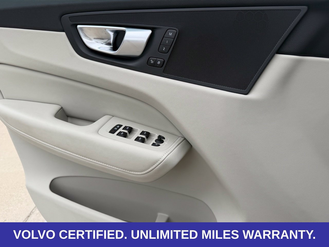 Certified 2024 Volvo XC60 B5 Plus w/ Protection Package Premier AWD/4WD image 26
