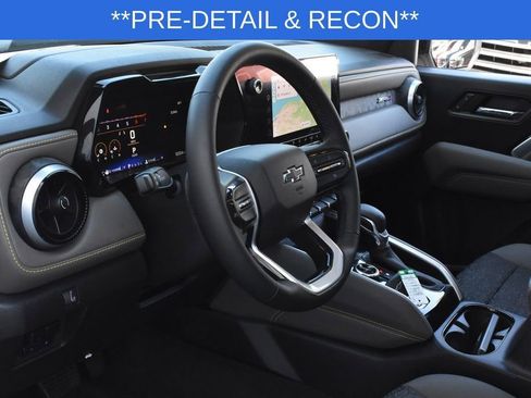 Certified 2024 Chevrolet Colorado ZR2 w/ Technology Package AWD/4WD image 10