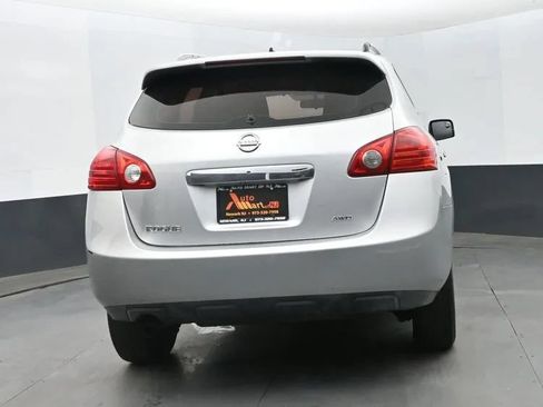 Used 2015 Nissan Rogue S w/ Convenience Package AWD/4WD image 8