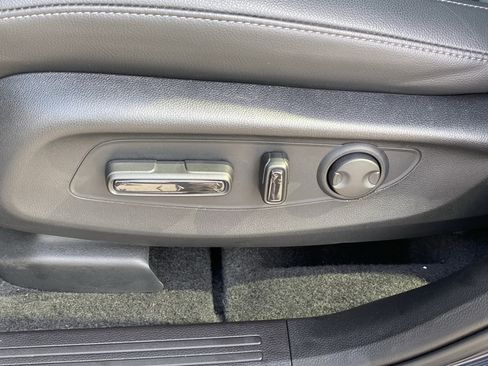 Used 2026 Honda CR-V EX-L image 16