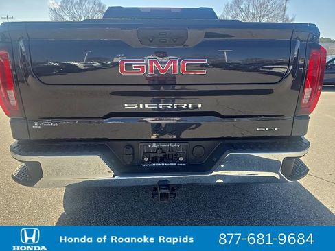 Used 2025 GMC Sierra 1500 SLT image 3