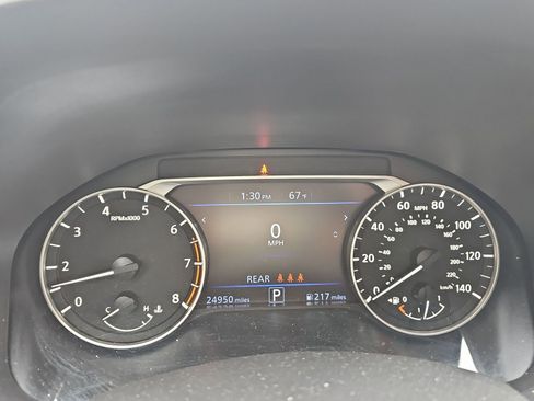 Used 2025 Nissan Altima 2.5 SV image 9