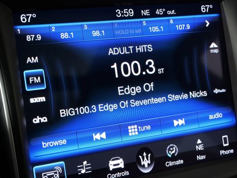 Used 2018 Maserati Levante image 49