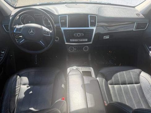 Used 2015 Mercedes-Benz GL 320 BlueTEC 4MATIC image 11