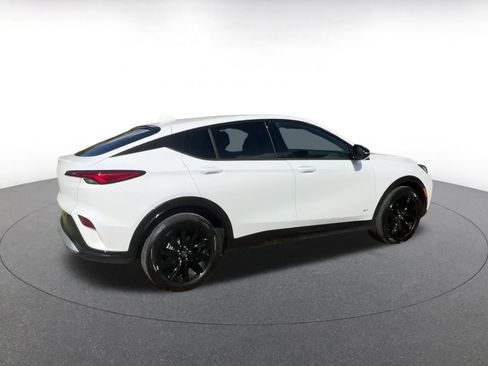 Used 2025 Buick Envista Sport Touring image 14