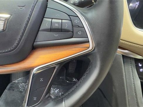 Used 2019 Cadillac XT5 Platinum image 28