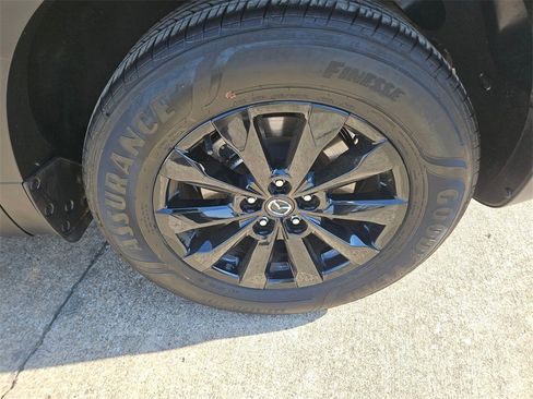 Used 2025 MAZDA CX-50 AWD 2.5 S w/ Premium Package image 28