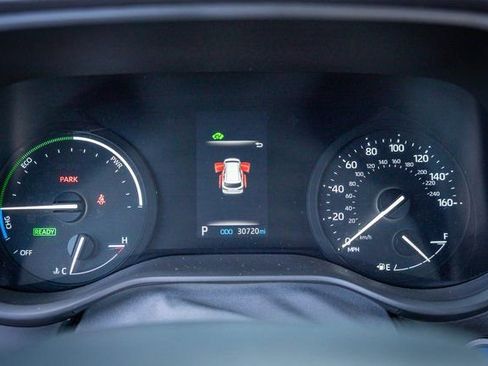 Used 2024 Toyota Sienna LE image 20