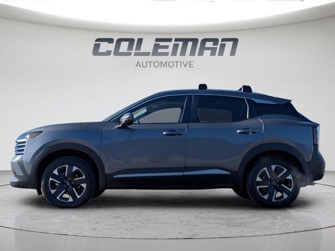 Used 2025 Nissan Kicks SV w/ SV Premium Package AWD/4WD image 8