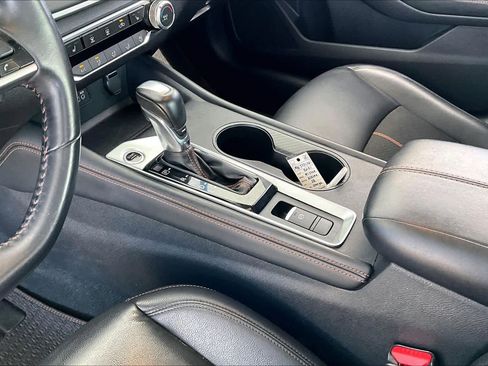 Used 2021 Nissan Altima 2.5 SR w/ SR Premium Package image 17