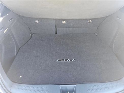 Used 2021 Toyota C-HR Limited image 5