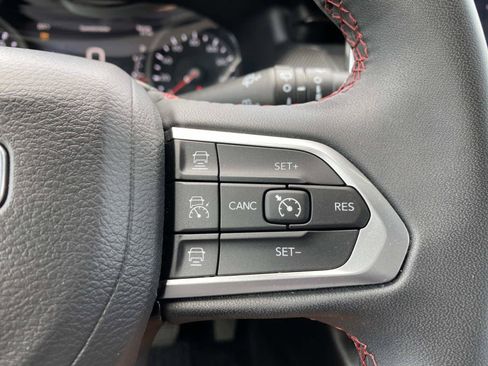 Certified 2025 Jeep Compass Trailhawk AWD/4WD image 19
