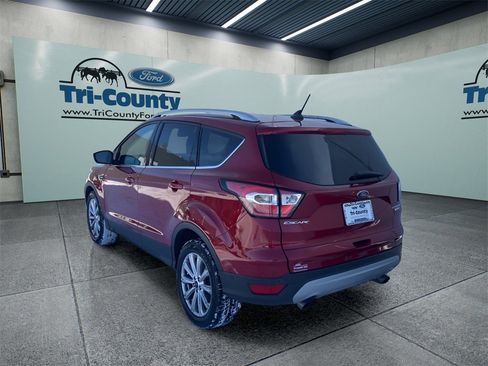 Used 2018 Ford Escape Titanium w/ Ford Safe & Smart Package image 5