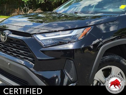 Used 2024 Toyota RAV4 XLE FWD image 11