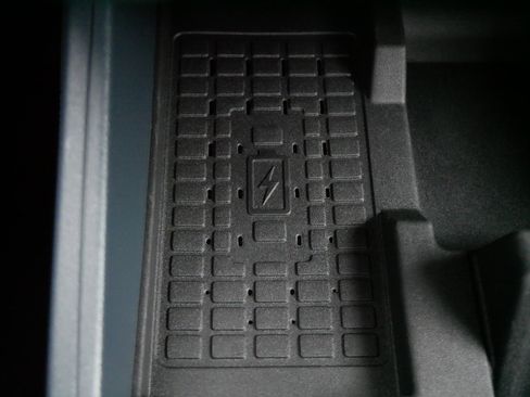 Used 2025 Ford Maverick Lariat w/ 4K Tow Package image 32