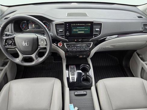 Used 2020 Honda Pilot Touring image 23