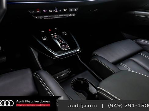 Used 2022 Audi Q4 e-tron Premium Plus w/ Premium Plus image 6