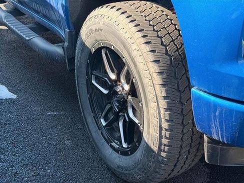 Used 2023 Chevrolet Silverado 1500 RST w/ Z71 Off-Road Package image 11